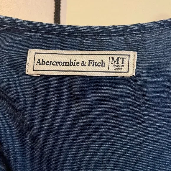 Abercrombie & Fitch Lightweight Denim Dress size Medium Tall - Picture 4 of 4